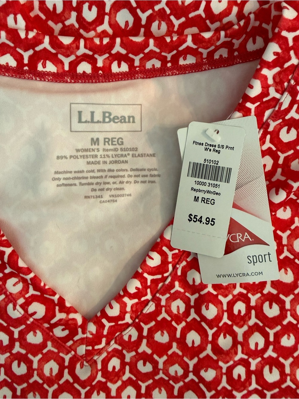 LL Bean Red Printed V-Neck Short Sleeve Fitness Dress - Picture 4 of 6